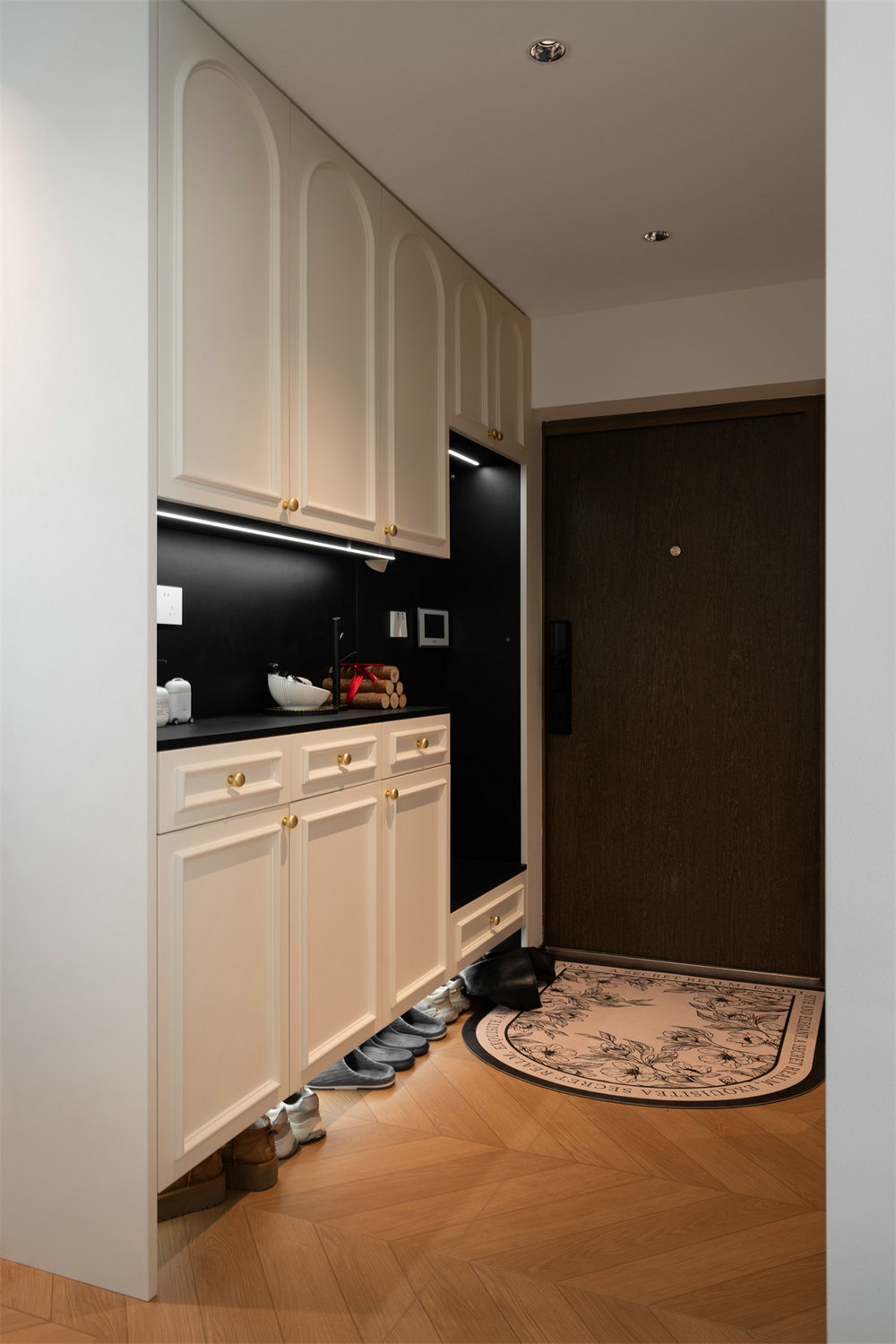 廣電光谷家三區(qū)91平法式復(fù)古風(fēng)格裝修效果圖