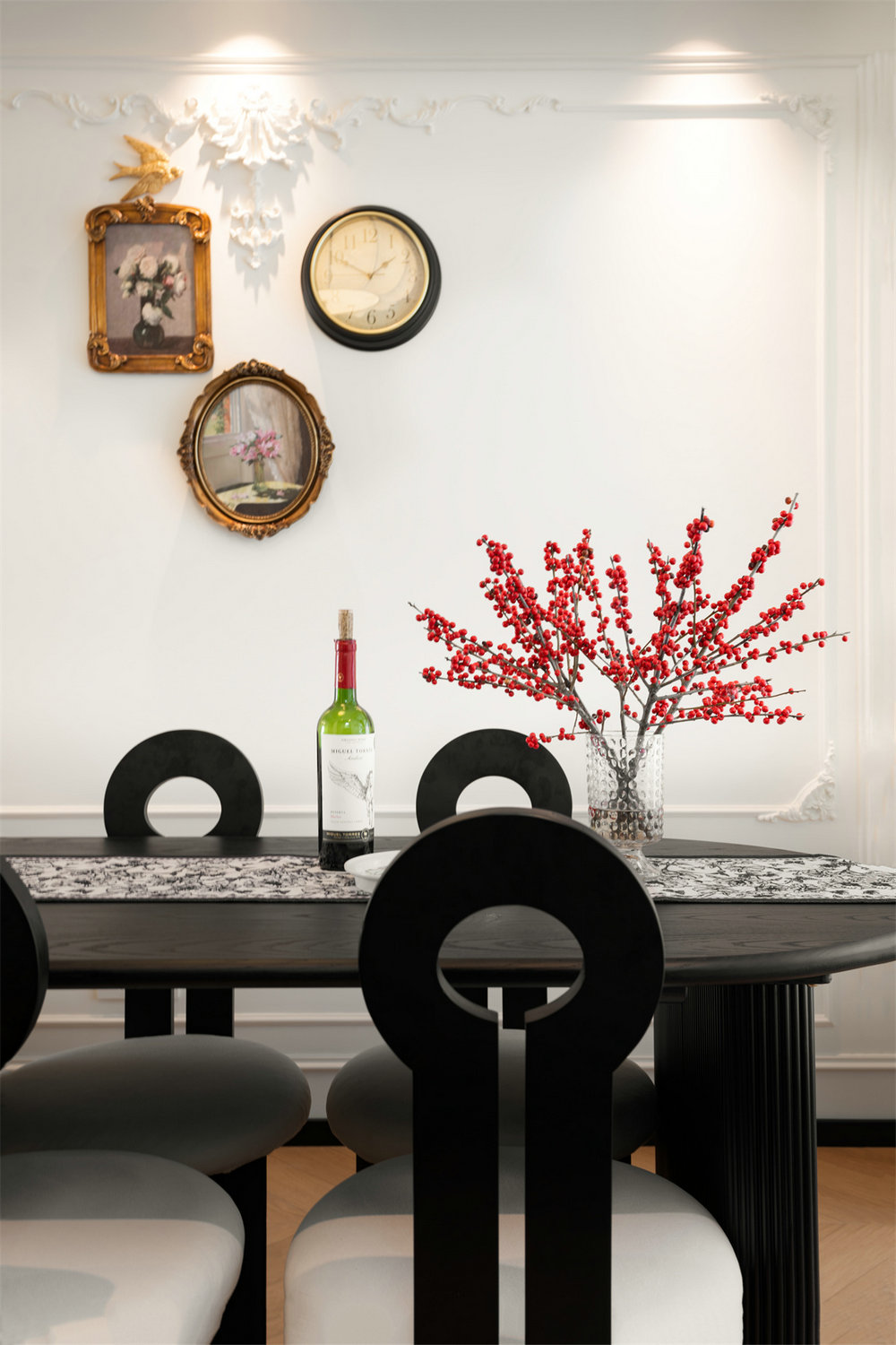 廣電光谷家三區(qū)91平法式復(fù)古風(fēng)格裝修效果圖