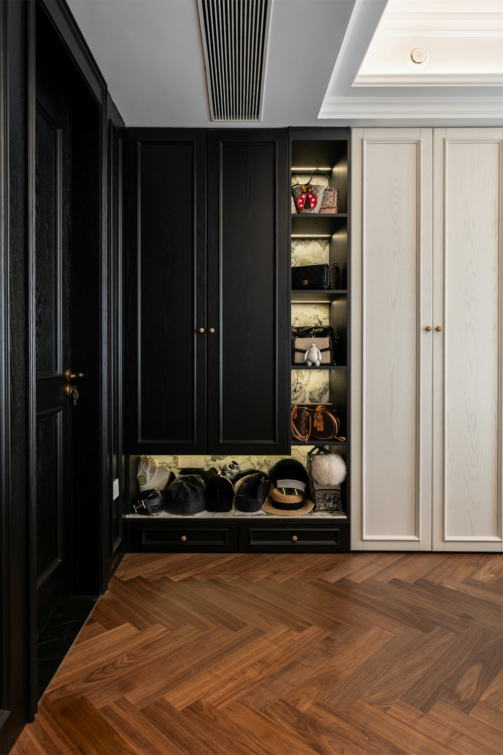 華僑城紅坊右岸140平法式香奈兒風格裝修效果圖