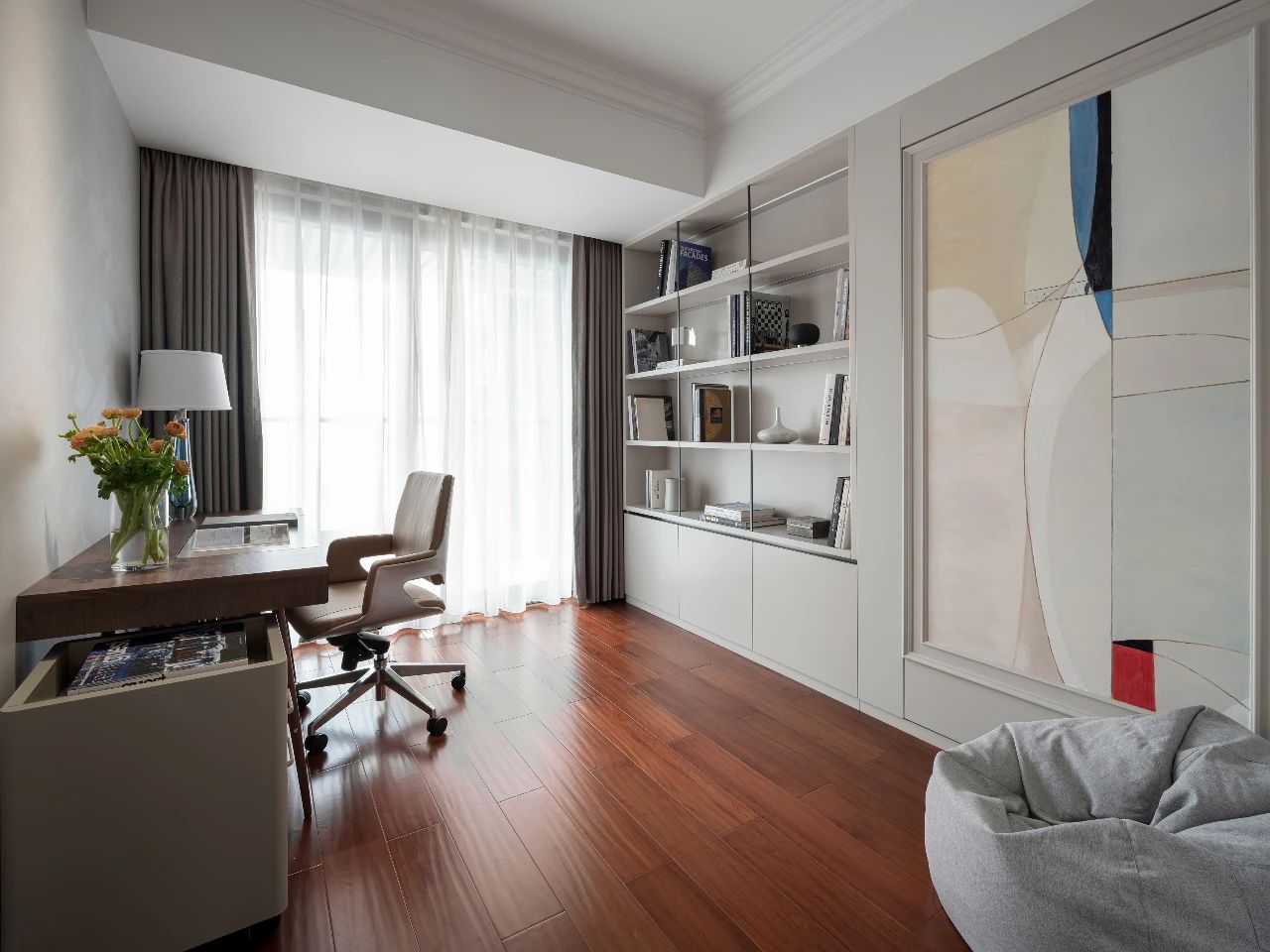 光谷新世界現(xiàn)代輕奢風格裝修效果圖